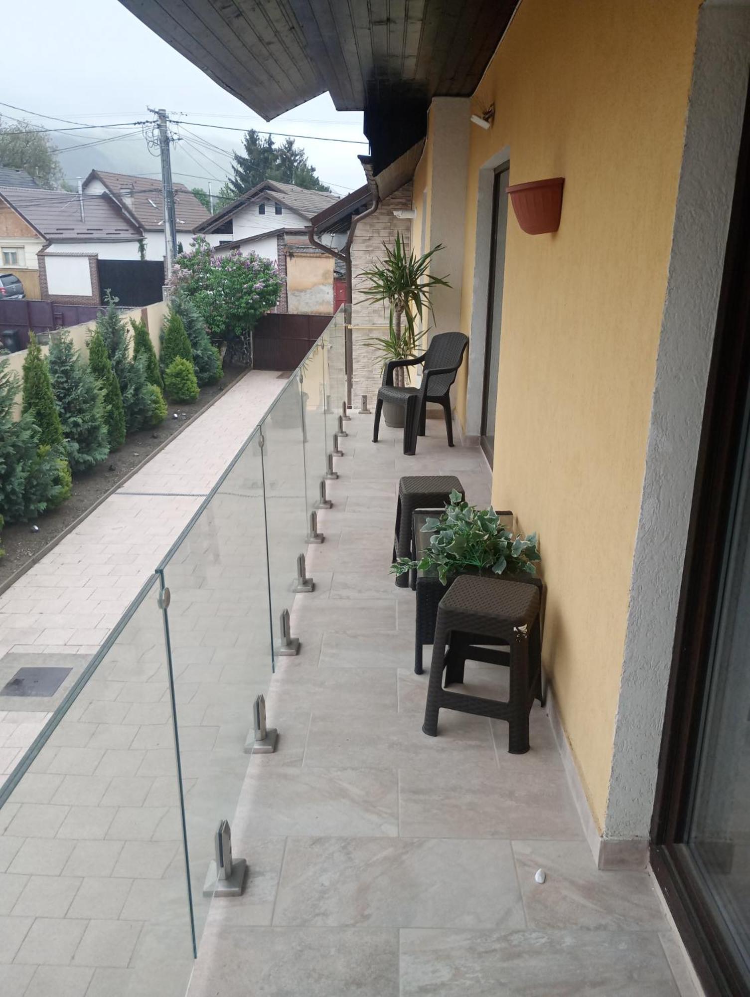 Izabella Guest House Săcele Zewnętrze zdjęcie