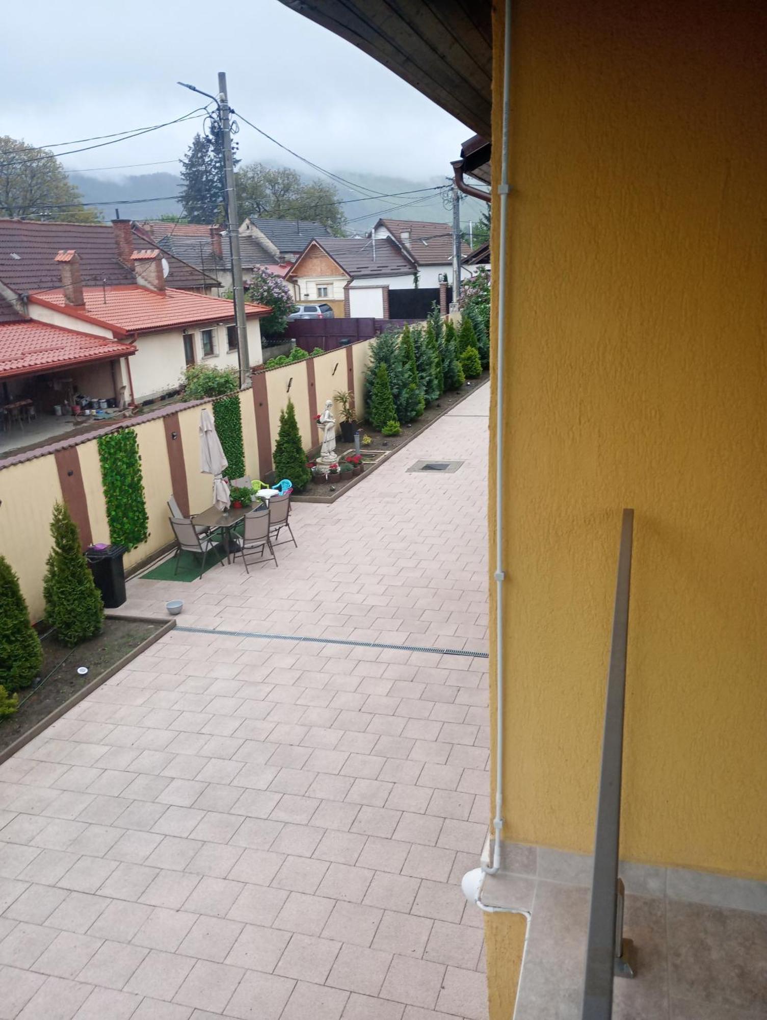 Izabella Guest House Săcele Zewnętrze zdjęcie